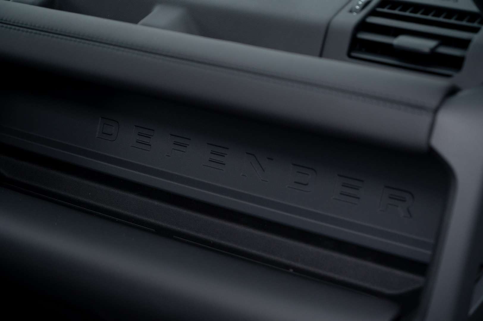 Land Rover Defender 110 P300e X-Dynamic HSE Urban Widetrack 6-Seats - 2026 - Joinsteer - #48