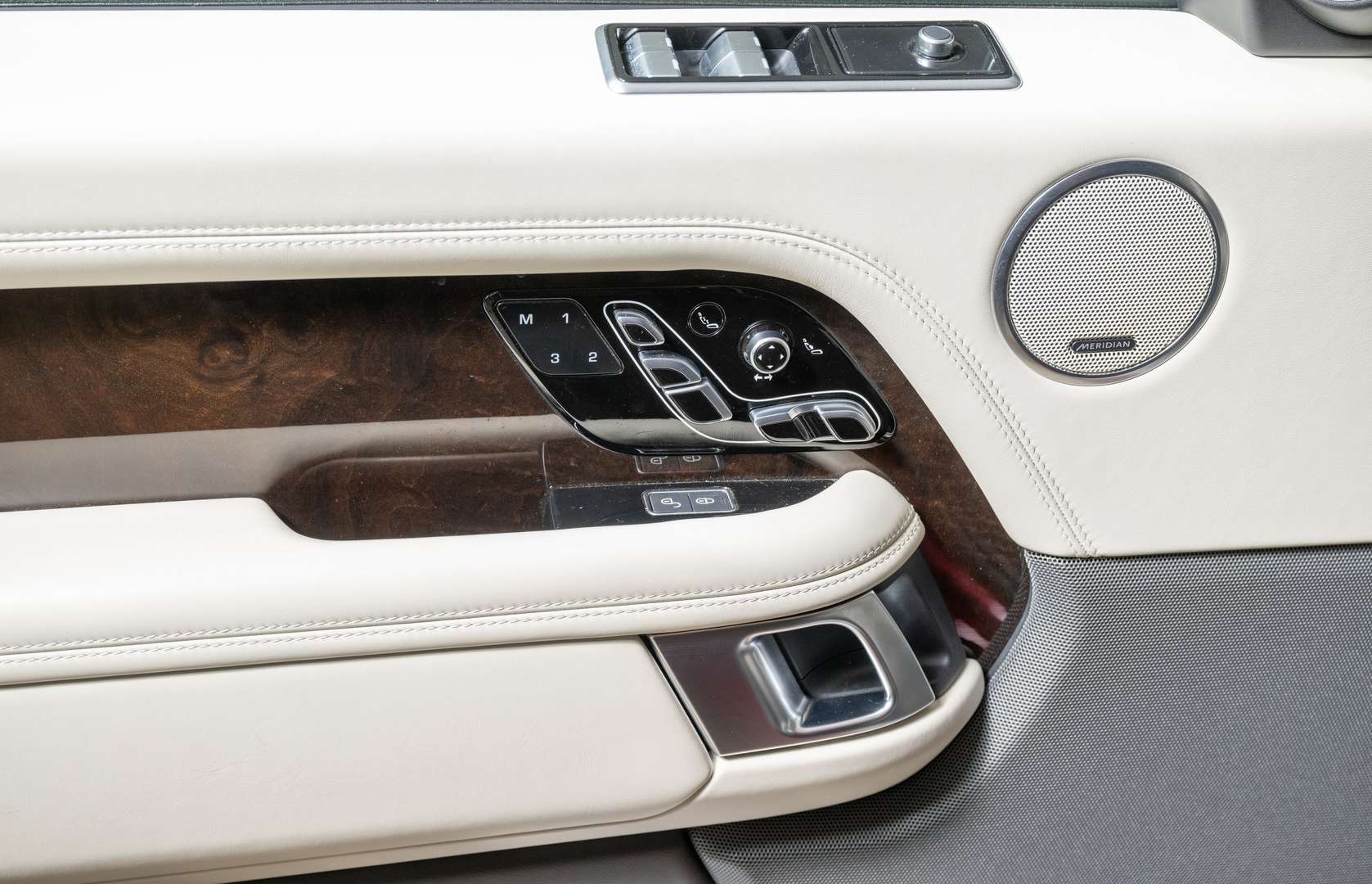 Land Rover Range Rover 5.0 Autobiography Head-up ACC Sonderlackierung SVD - 2019 - Joinsteer - #16