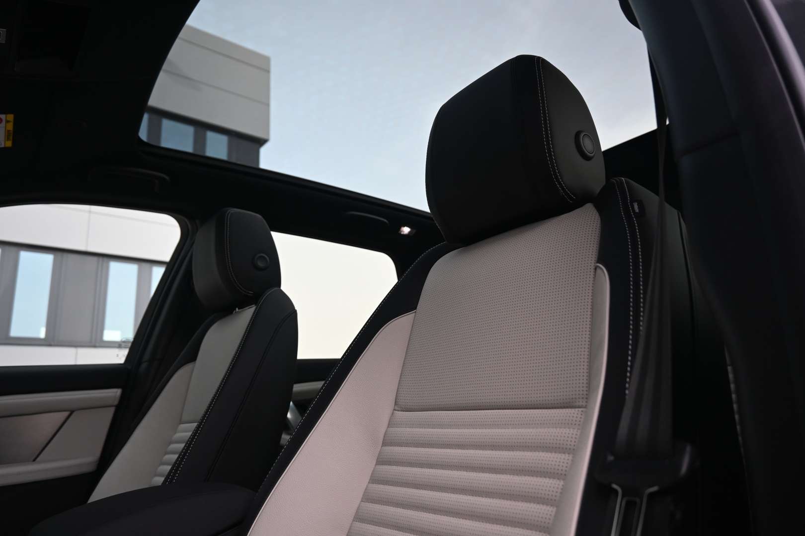 Land Rover Discovery Sport Business Landmark Edition 1.5 P270e PHEV - 2026 - Joinsteer - #34