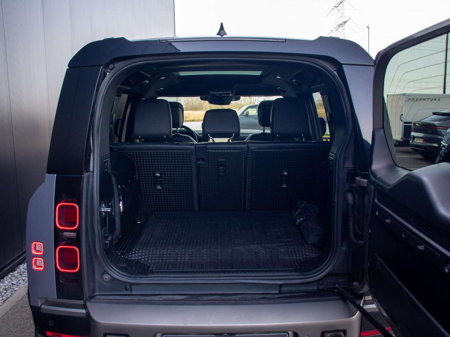 Land Rover Defender 110 Dynamic HSE 2.0 P400e - 2023 - Joinsteer - #9