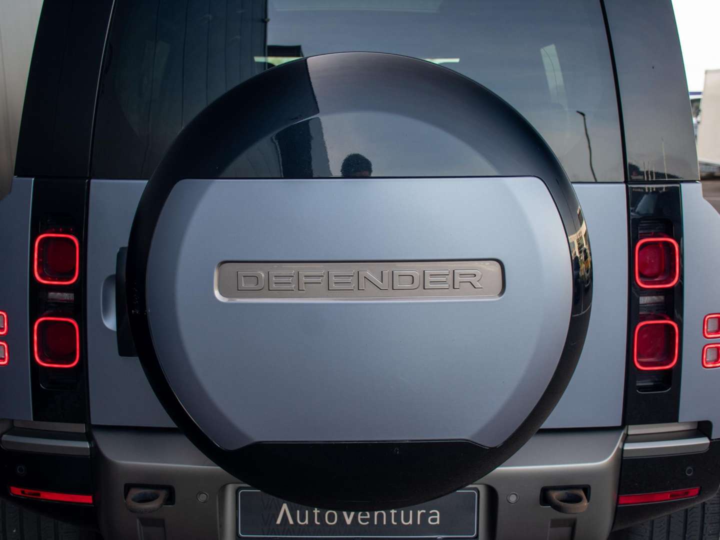 Land Rover Defender 110 Dynamic HSE 2.0 P400e - 2023 - Joinsteer - #11