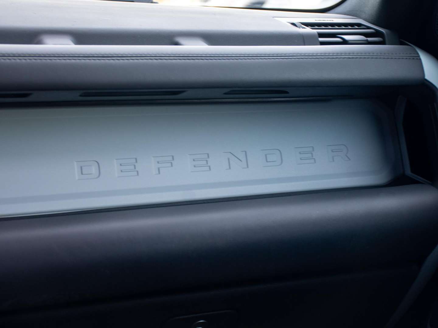 Land Rover Defender 110 Dynamic HSE 2.0 P400e - 2023 - Joinsteer - #21