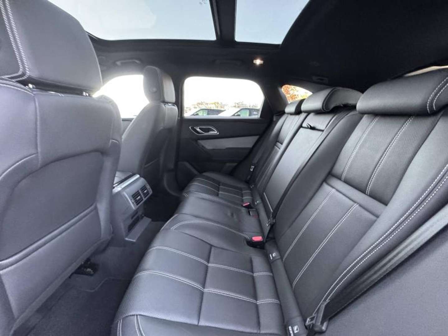 Land Rover Range Rover Velar 2.0 P400e 404ch PHEV R-Dynamic SE AWD BVA - 2022 - Joinsteer - #16