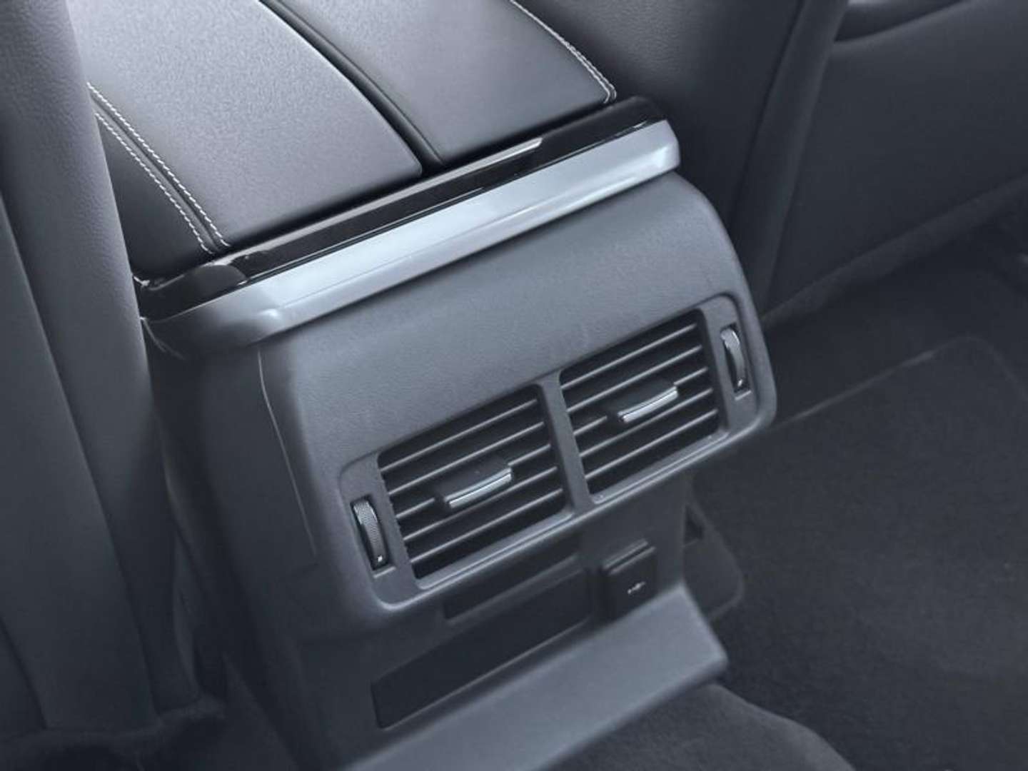 Land Rover Range Rover Velar 2.0 P400e 404ch PHEV R-Dynamic SE AWD BVA - 2022 - Joinsteer - #18