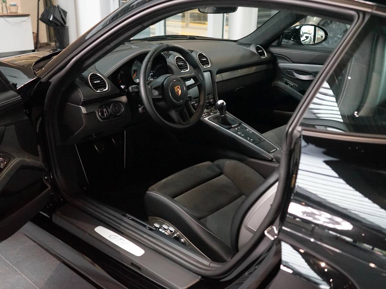 Porsche 718 type 982 Cayman GT4 - 2020 - Joinsteer - #13