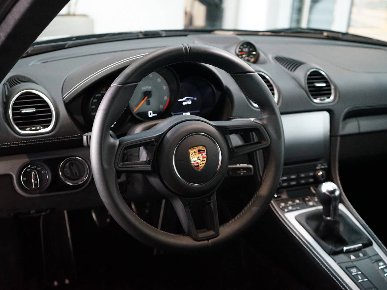 Porsche 718 type 982 Cayman GT4 - 2020 - Joinsteer - #32