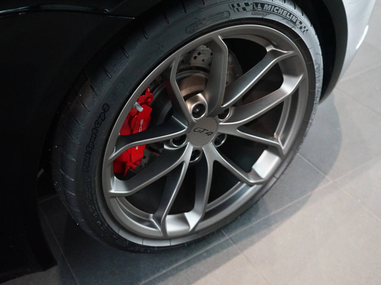 Porsche 718 type 982 Cayman GT4 - 2020 - Joinsteer - #33