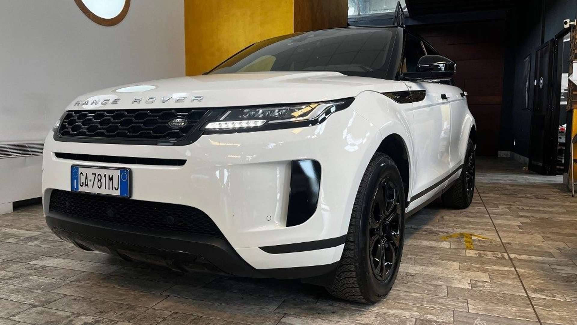 Land Rover Range Rover Evoque D150 Black Edition - 2020 - Joinsteer