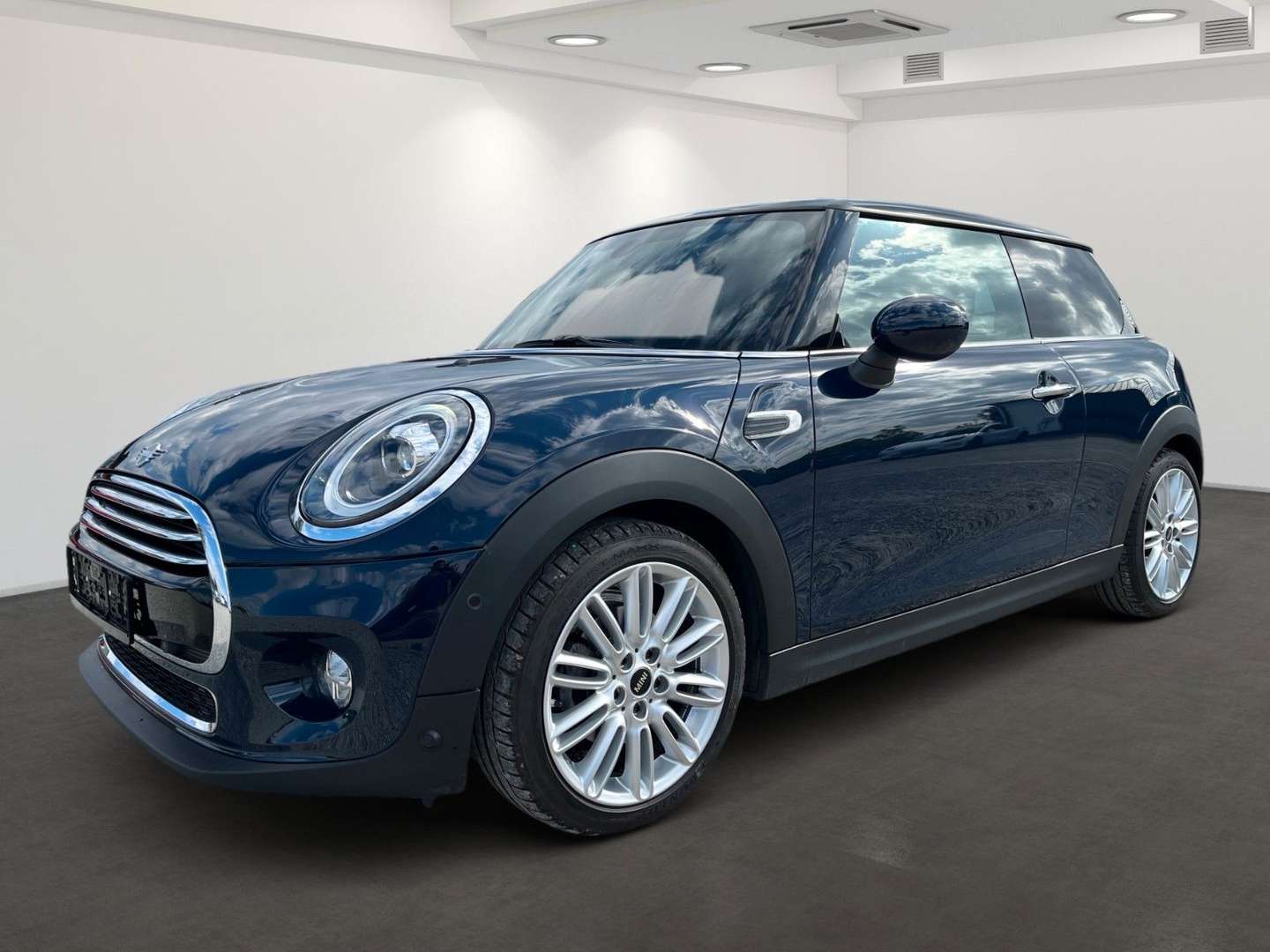 Mini Cooper Essence Chili - 2019 - Joinsteer
