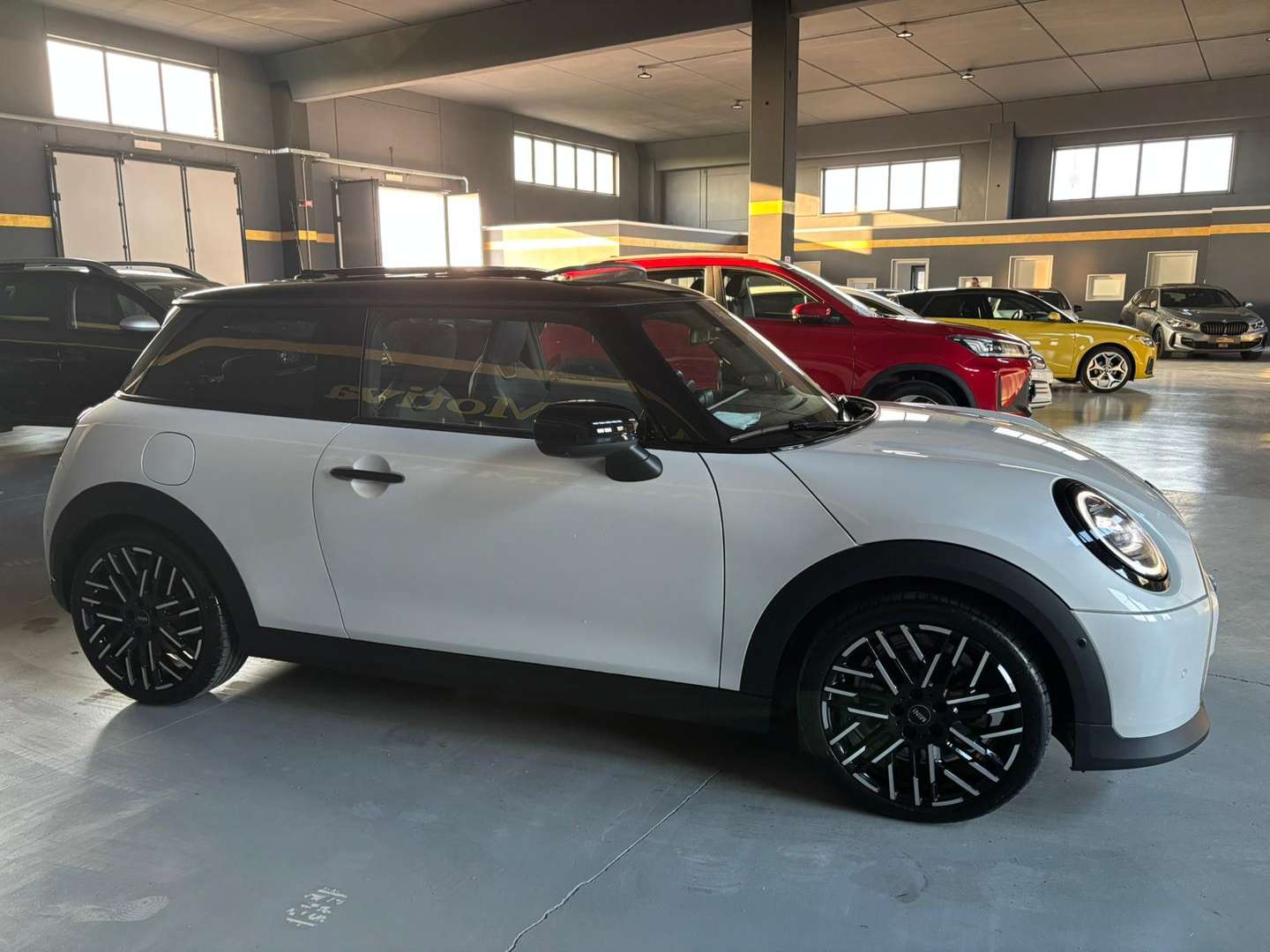 Mini 3 Portes Favoured Cooper - 2024 - Joinsteer - #3