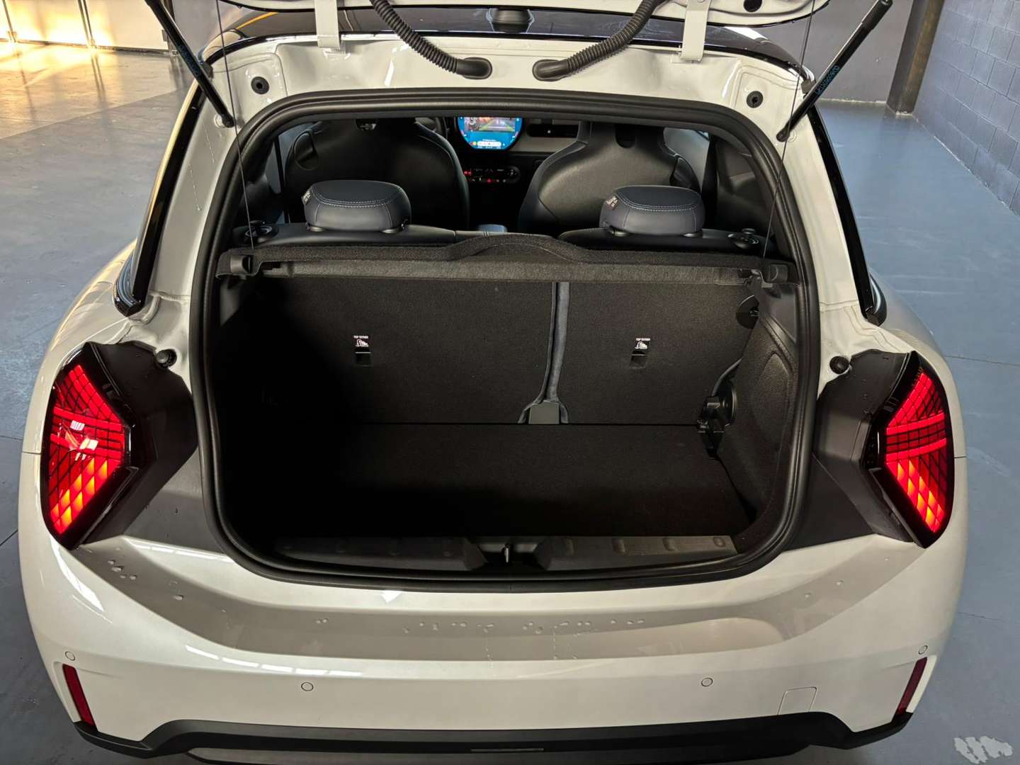 Mini 3 Portes Favoured Cooper - 2024 - Joinsteer - #5