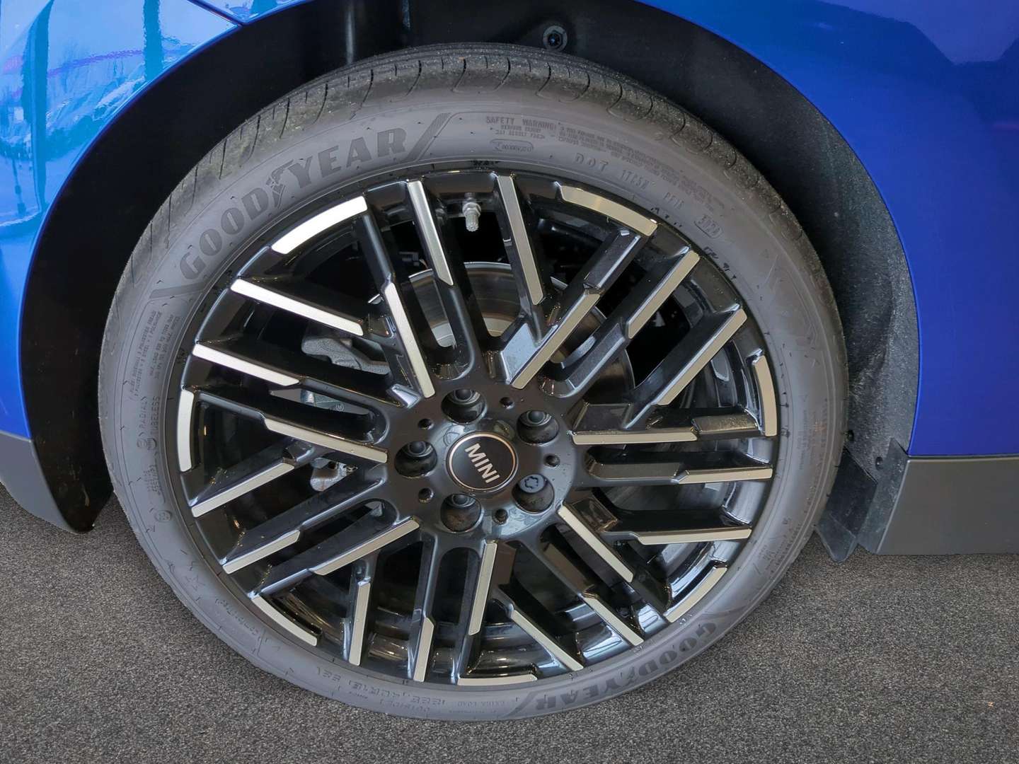 Mini Electric Favoured Cooper SE - 2025 - Joinsteer - #9