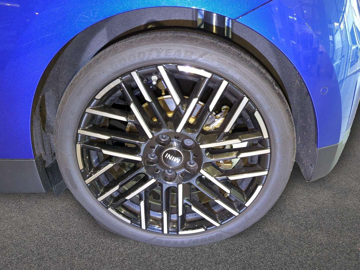 Mini Electric Favoured Cooper SE - 2025 - Joinsteer - #12