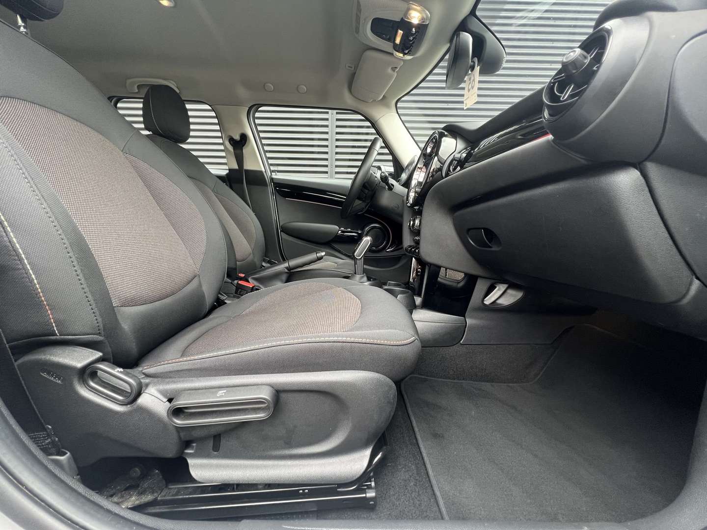 Mini 5 Portes Business Cooper - 2024 - Joinsteer - #7