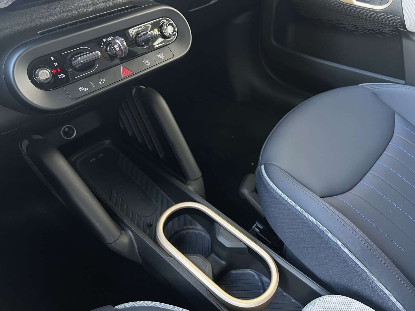 Mini 3 Portes Cooper E - 2024 - Joinsteer - #9