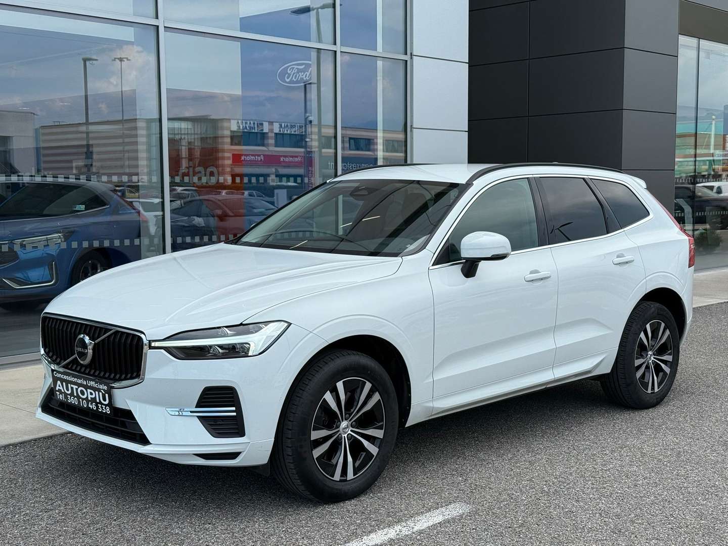 Volvo XC60 B4 Momentum - 2022 - Joinsteer - #1