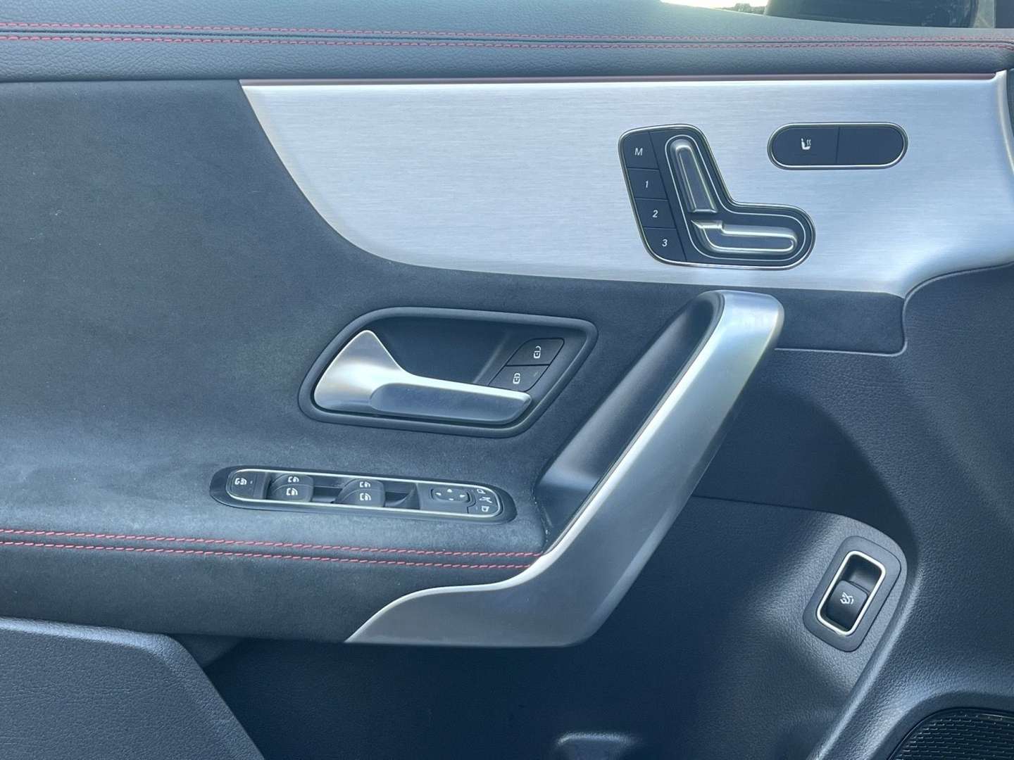 Mercedes CLA 180 AMG Line - 2024 - Joinsteer - #14