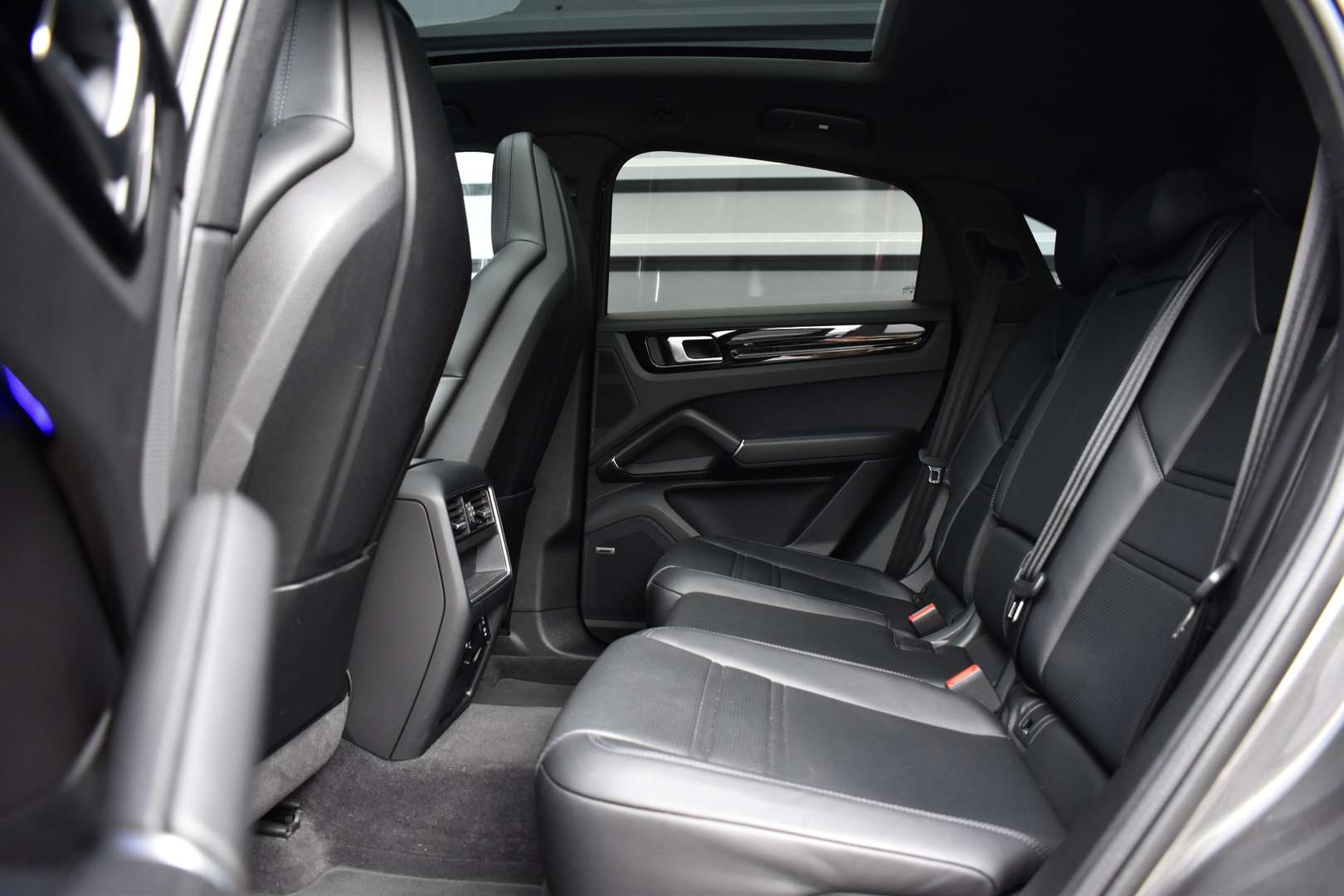 Porsche Cayenne Coupé E-Hybrid - 2022 - Joinsteer - #5