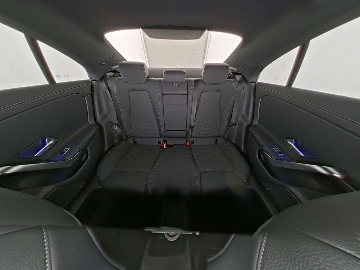 Mercedes CLA 200 Night Edition - 2024 - Joinsteer - #16