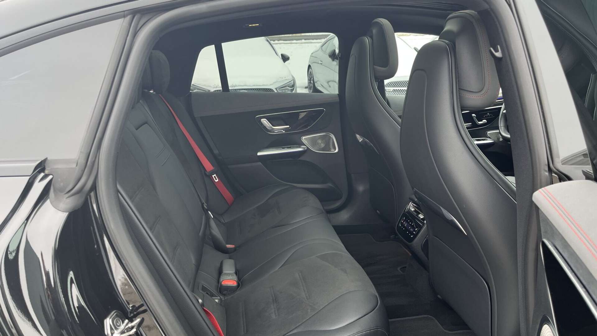 Mercedes EQE 300 Premium Plus - 2024 - Joinsteer - #25