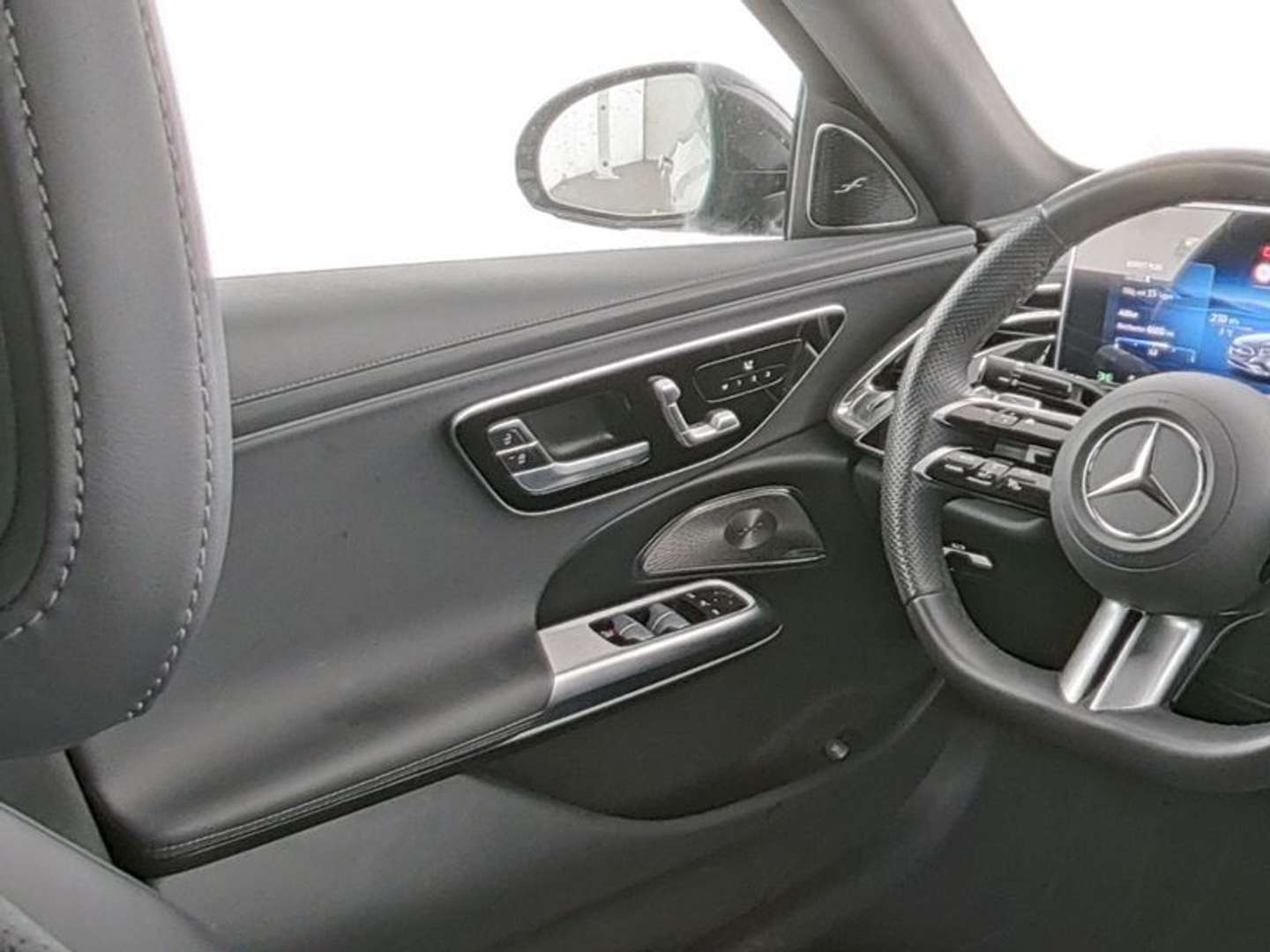 Mercedes Classe E 220 AMG-Line - 2025 - Joinsteer - #9