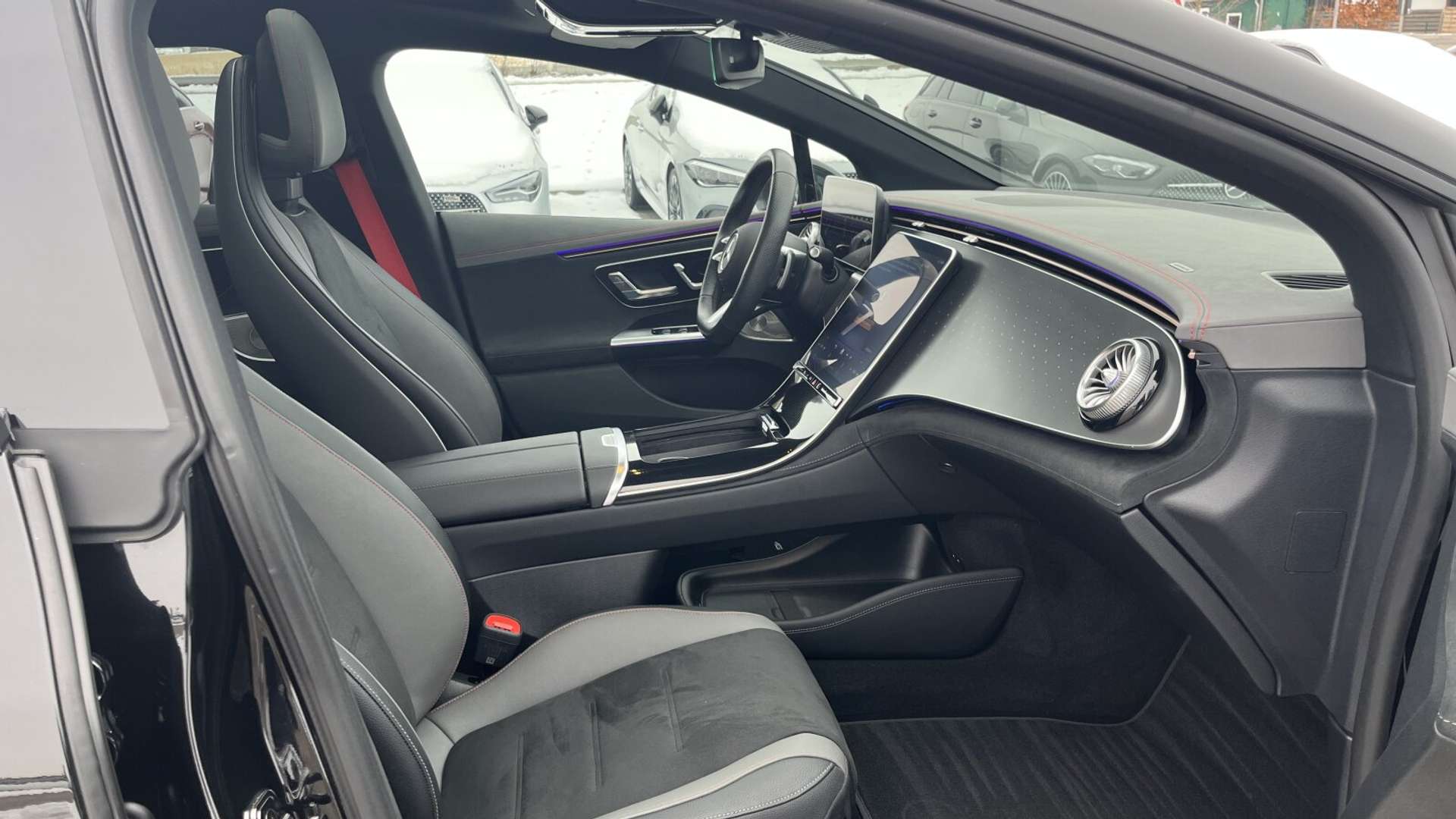 Mercedes EQE 300 Premium Plus - 2024 - Joinsteer - #28