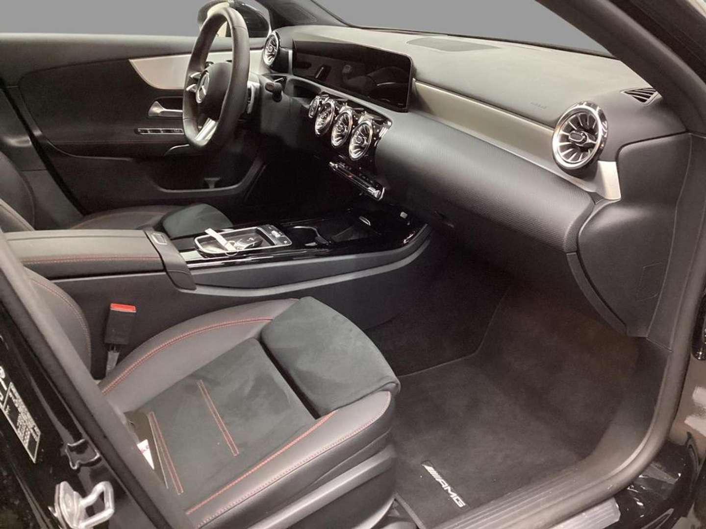 Mercedes Classe A 220 AMG LINE - 2023 - Joinsteer - #2