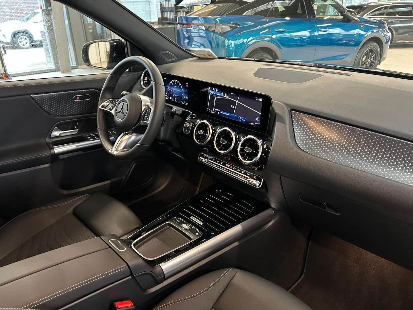 Mercedes GLA 200 Advanced - 2025 - Joinsteer - #5