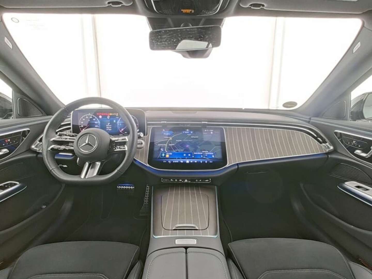 Mercedes Classe E 220 AMG-Line - 2025 - Joinsteer - #5