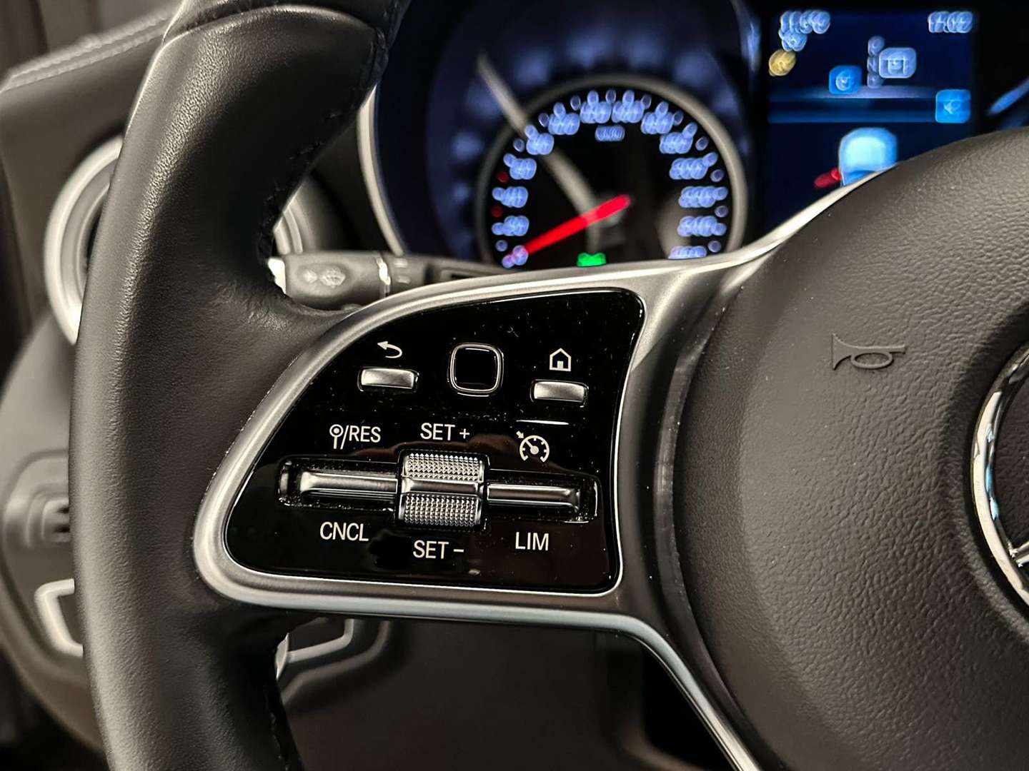 Mercedes GLC 200 - 2020 - Joinsteer - #17