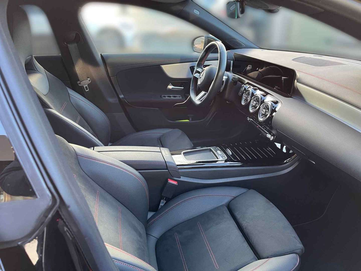 Mercedes CLA 200 200 Night Edition - 2024 - Joinsteer - #10