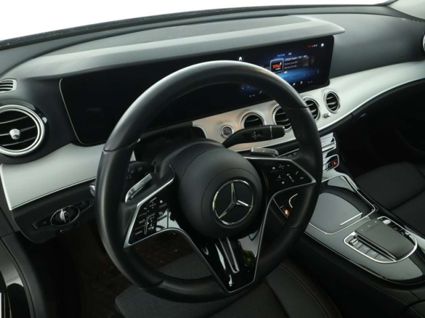 Mercedes Classe E 220 Avantgarde - 2022 - Joinsteer - #3