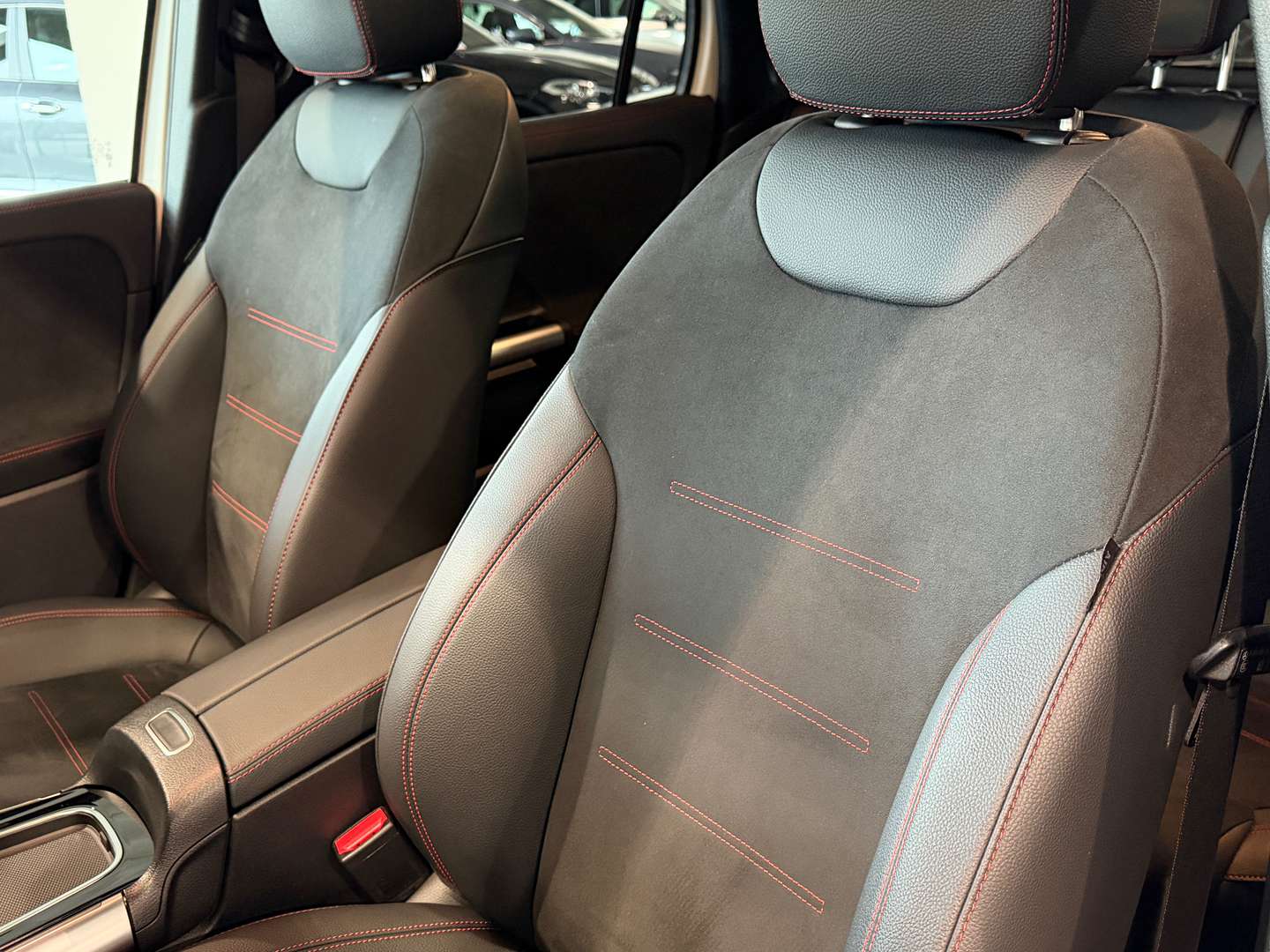 Mercedes EQA 300 Night Edition - 2024 - Joinsteer - #6