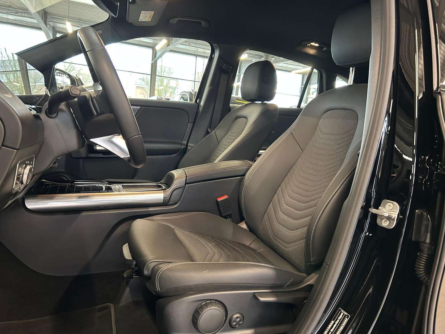 Mercedes GLA 200 Advanced - 2025 - Joinsteer - #15