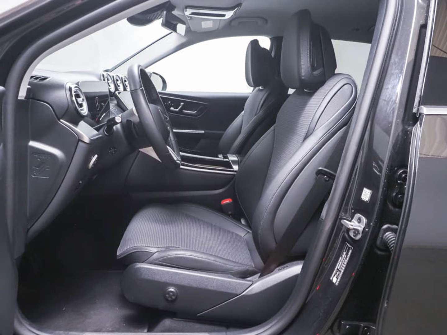 Mercedes GLC 220 AVANTGARDE - 2024 - Joinsteer - #8