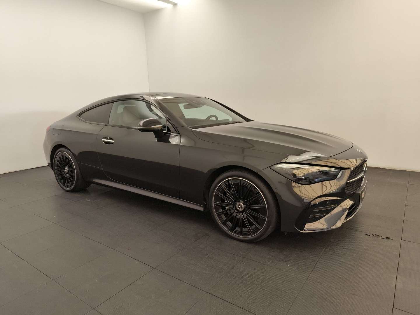 Mercedes CLE Coupé 300 Premium - 2023 - Joinsteer - #3