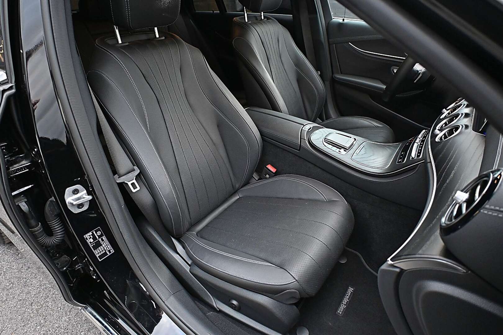 Mercedes Classe E 300 Exclusive - 2022 - Joinsteer - #8