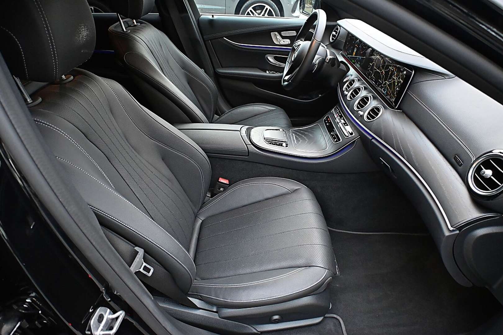 Mercedes Classe E 300 Exclusive - 2022 - Joinsteer - #9