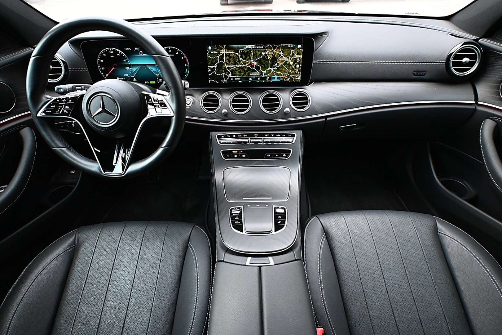 Mercedes Classe E 300 Exclusive - 2022 - Joinsteer - #11