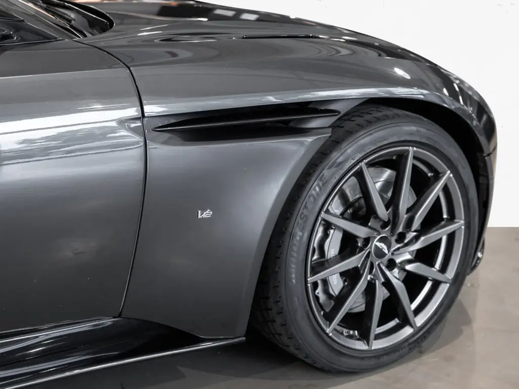 Aston Martin DB11 V12 Coupe 5.2 - 2017 - Joinsteer - #9