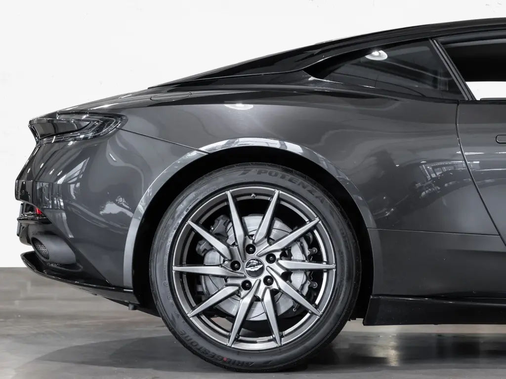 Aston Martin DB11 V12 Coupe 5.2 - 2017 - Joinsteer - #25