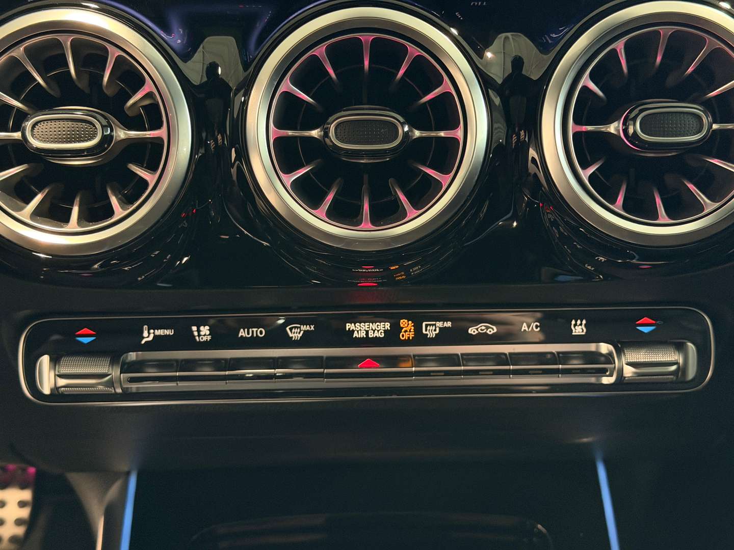 Mercedes EQA 300 Night Edition - 2024 - Joinsteer - #12