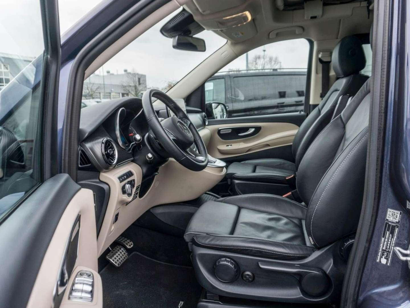 Mercedes V 300 300 Night Edition - 2023 - Joinsteer - #6