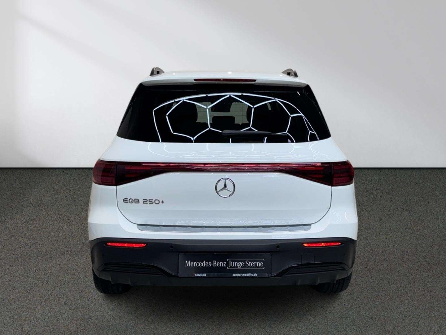 Mercedes EQB 250+ AMG Line - 2025 - Joinsteer - #4