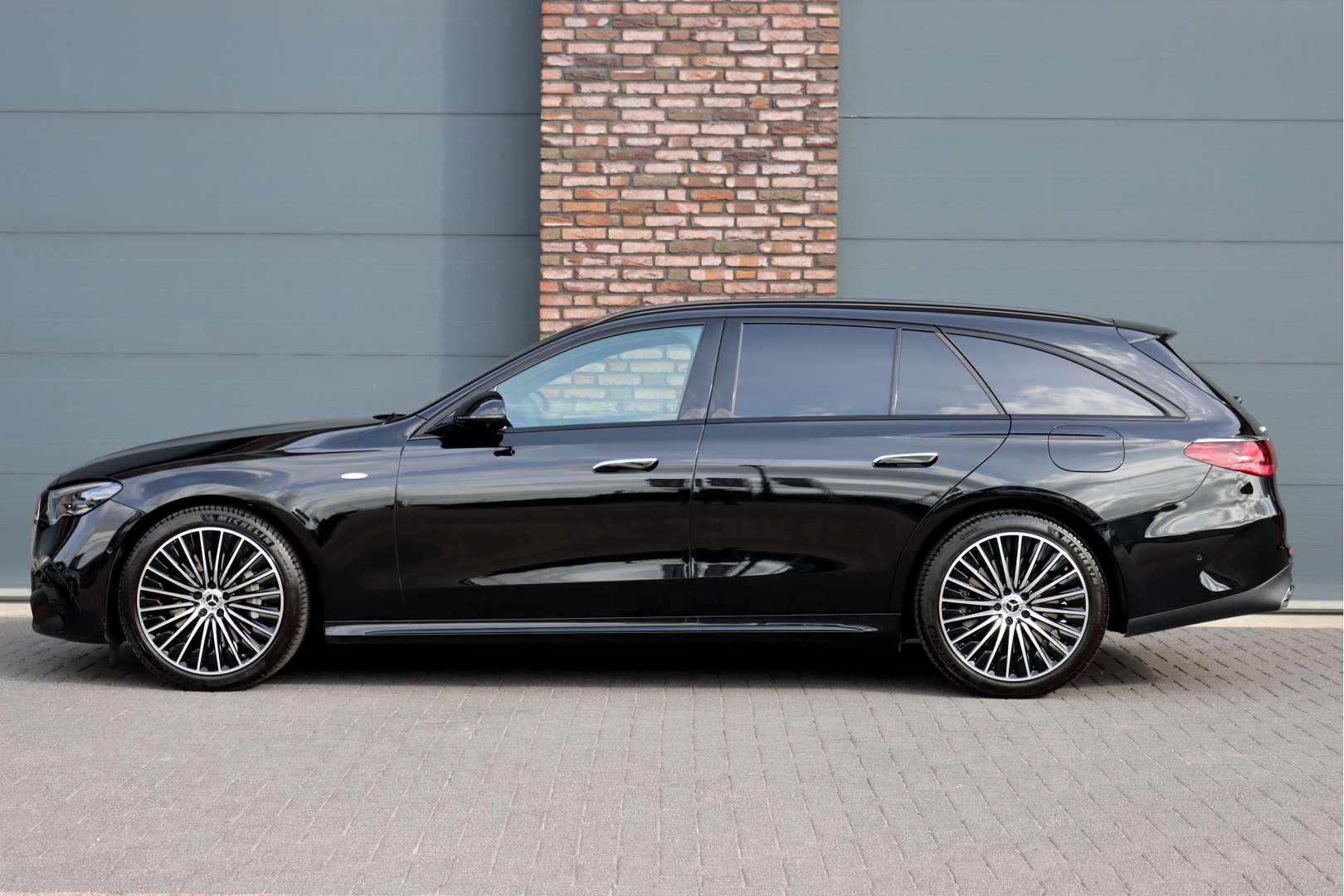 Mercedes Classe E Break 300 AMG Line - 2025 - Joinsteer - #9