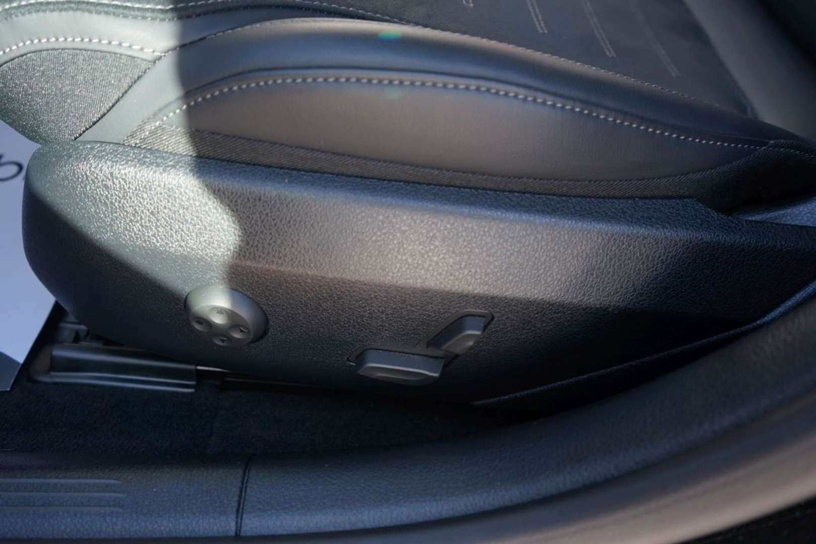 Mercedes Classe C 300 - 2025 - Joinsteer - #8