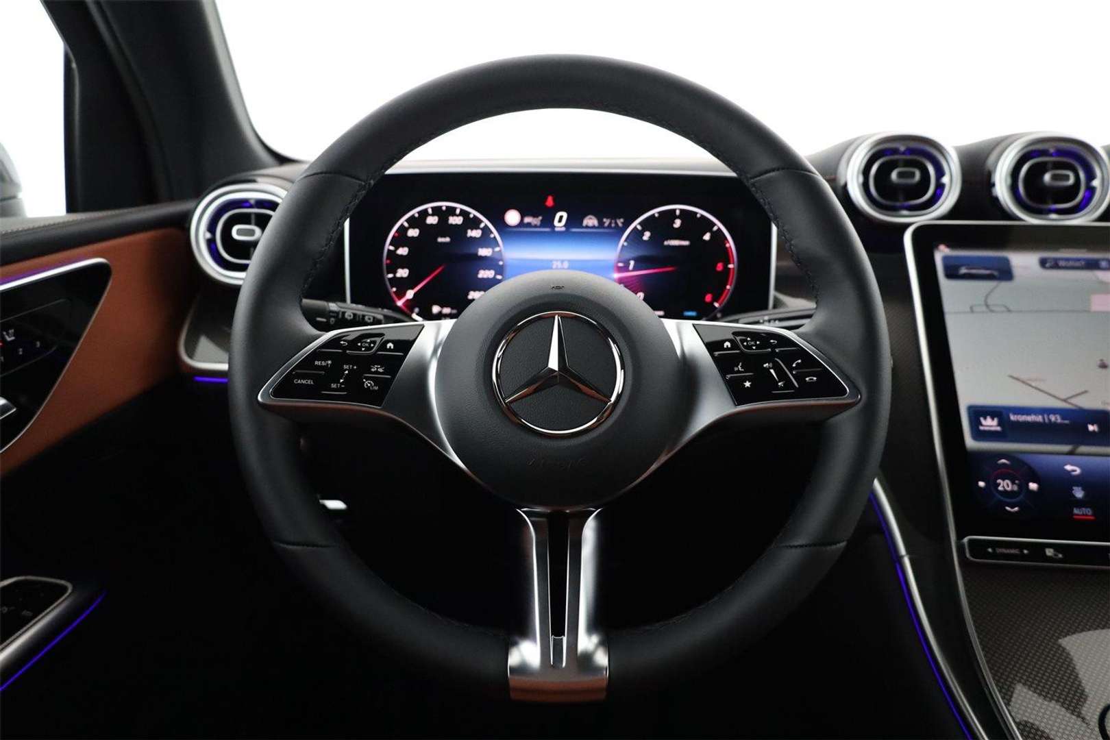 Mercedes GLC 220 AVANTGARDE - 2024 - Joinsteer - #17