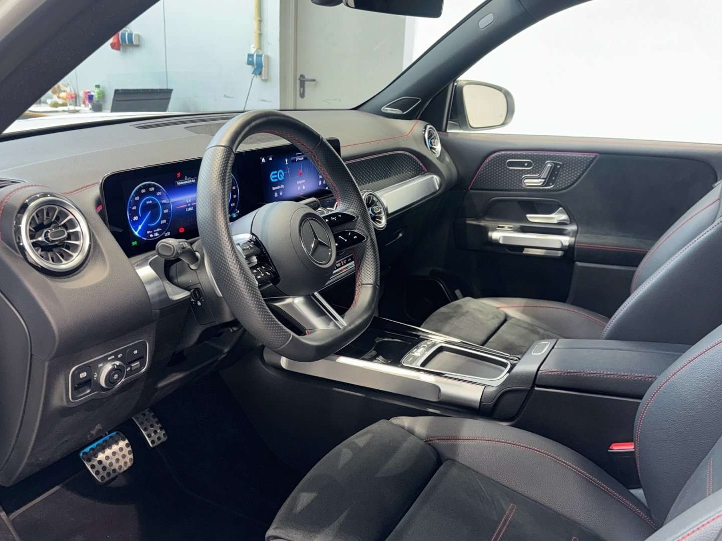 Mercedes EQB 250+ AMG Line - 2025 - Joinsteer - #10