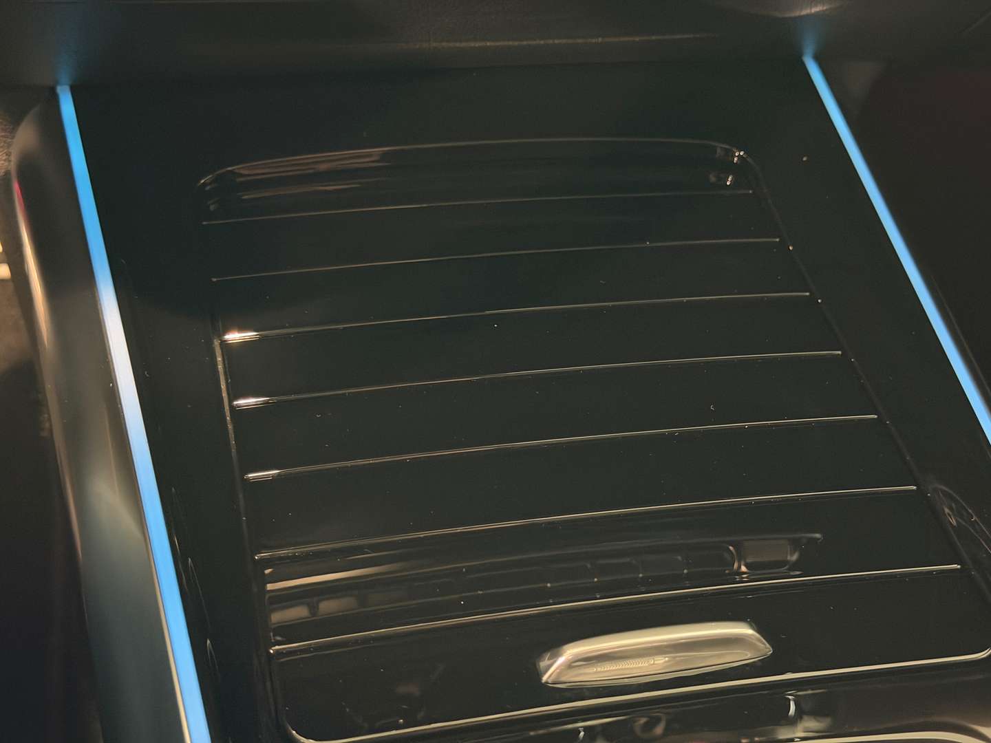 Mercedes EQA 300 Night Edition - 2024 - Joinsteer - #19