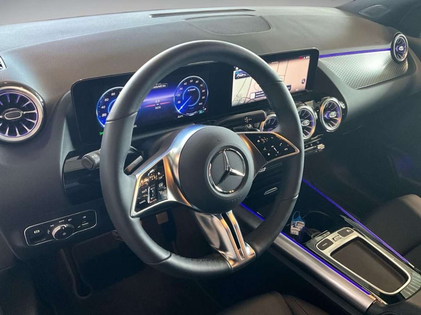 Mercedes EQA 300 Advanced - 2024 - Joinsteer - #9